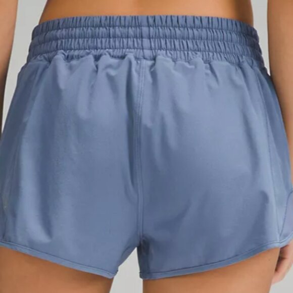 LULULEMON Hotty Hot HIGH RISE Rise Lined Short 2.5"  OASIS BLUE running NWT 4 - Picture 2 of 2